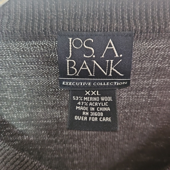 Jos A Bank Sweater Mens 2XL XXL Dark Green Merino Wool Blend Executive V-Neck - Picture 2 of 6